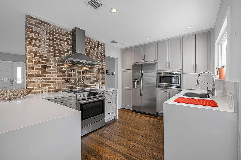 5850 Southwest 47th Street Miami, FL 33155 - Photo 1 of 26