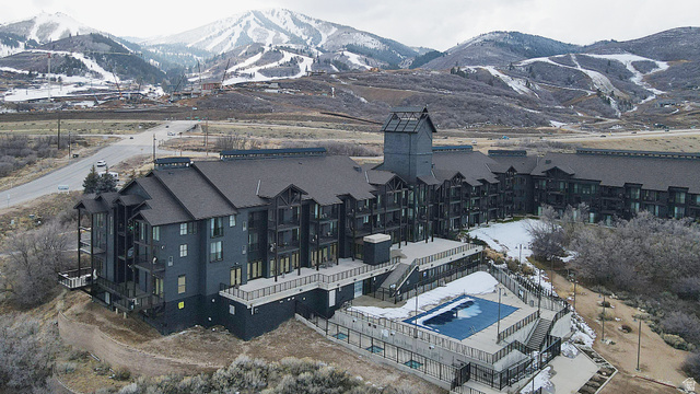 1364 Still Water Drive, Unit R3005 Heber City, UT 84032 - Photo 23 of 28 Bird's eye view of a mountainous background