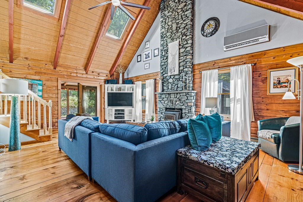 14 Kennedy Road Kingston, MA 02364 - Photo 3 of 42 Gallery Image 3