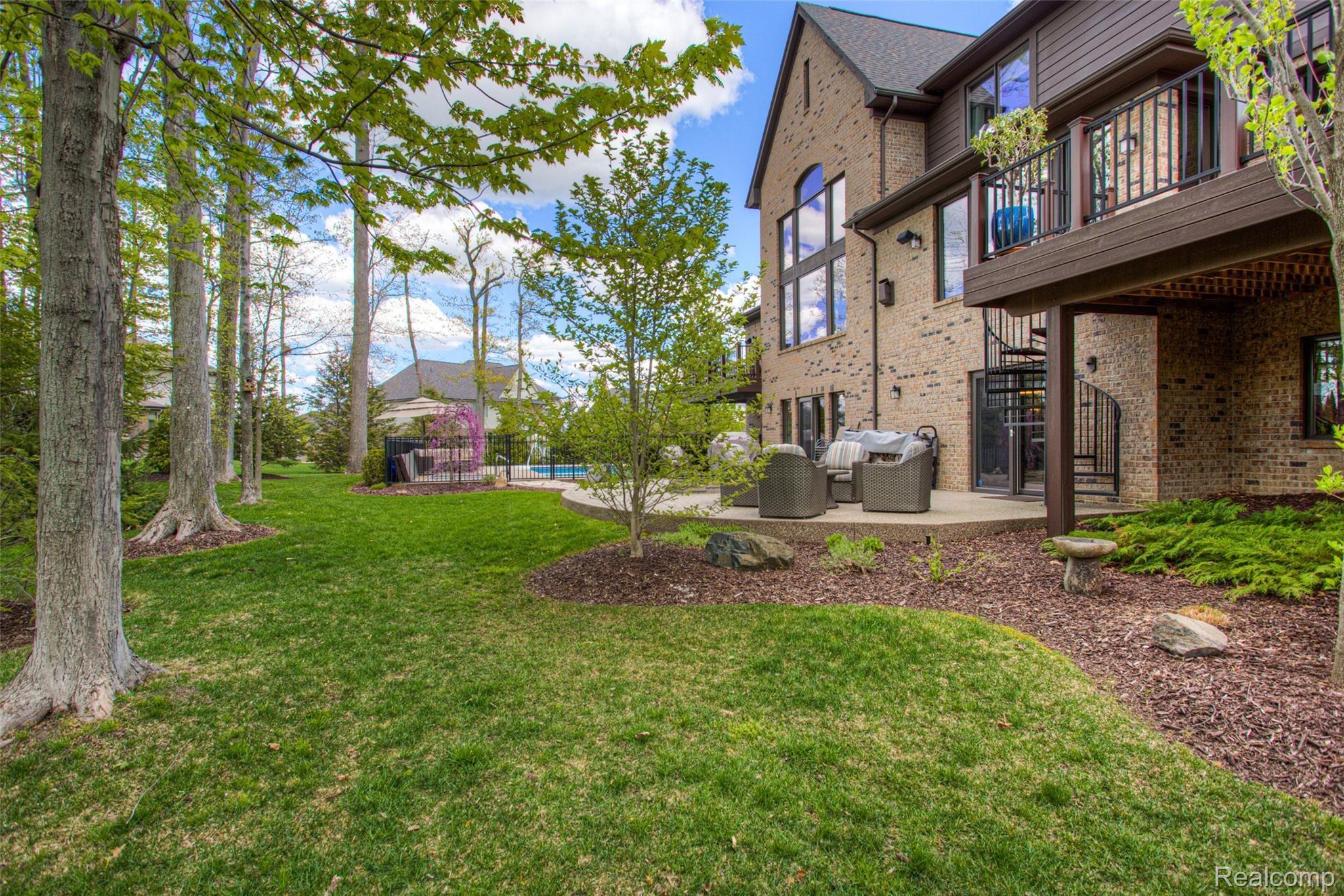 3150 Emeraude Court Rochester, MI 48306 - Photo 73 of 77 73 - Backyard.jpg