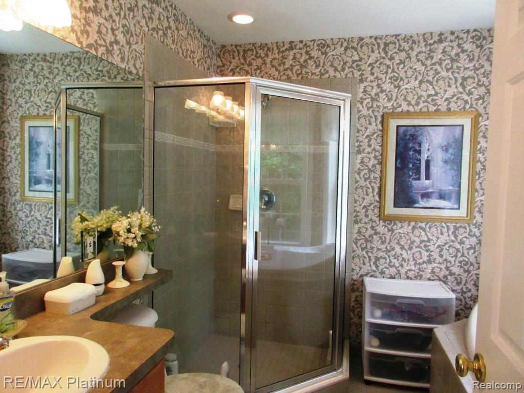 6222 Munsell Road Howell, MI 48843 - Photo 13 of 21 IMG_1734.jpg
