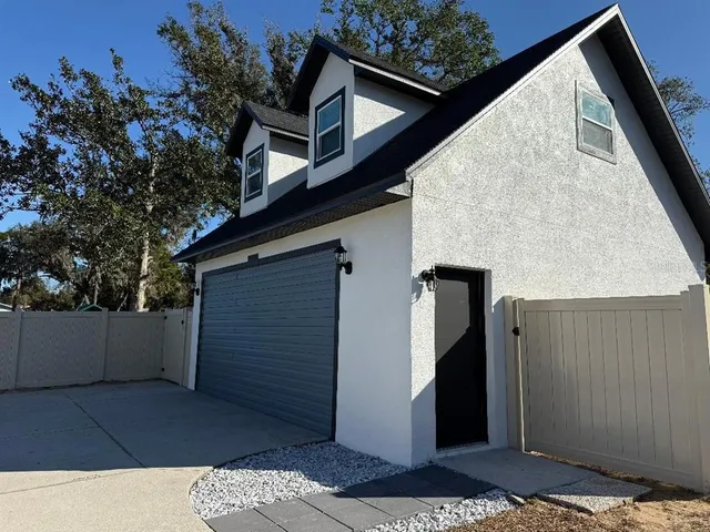 a view of backyard with small space