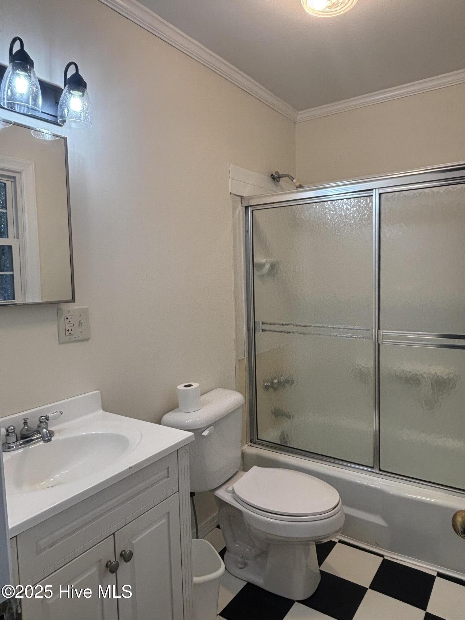 247 Vaughans Creek Road Murfreesboro, NC 27855 - Photo 22 of 32 Primary Bathroom