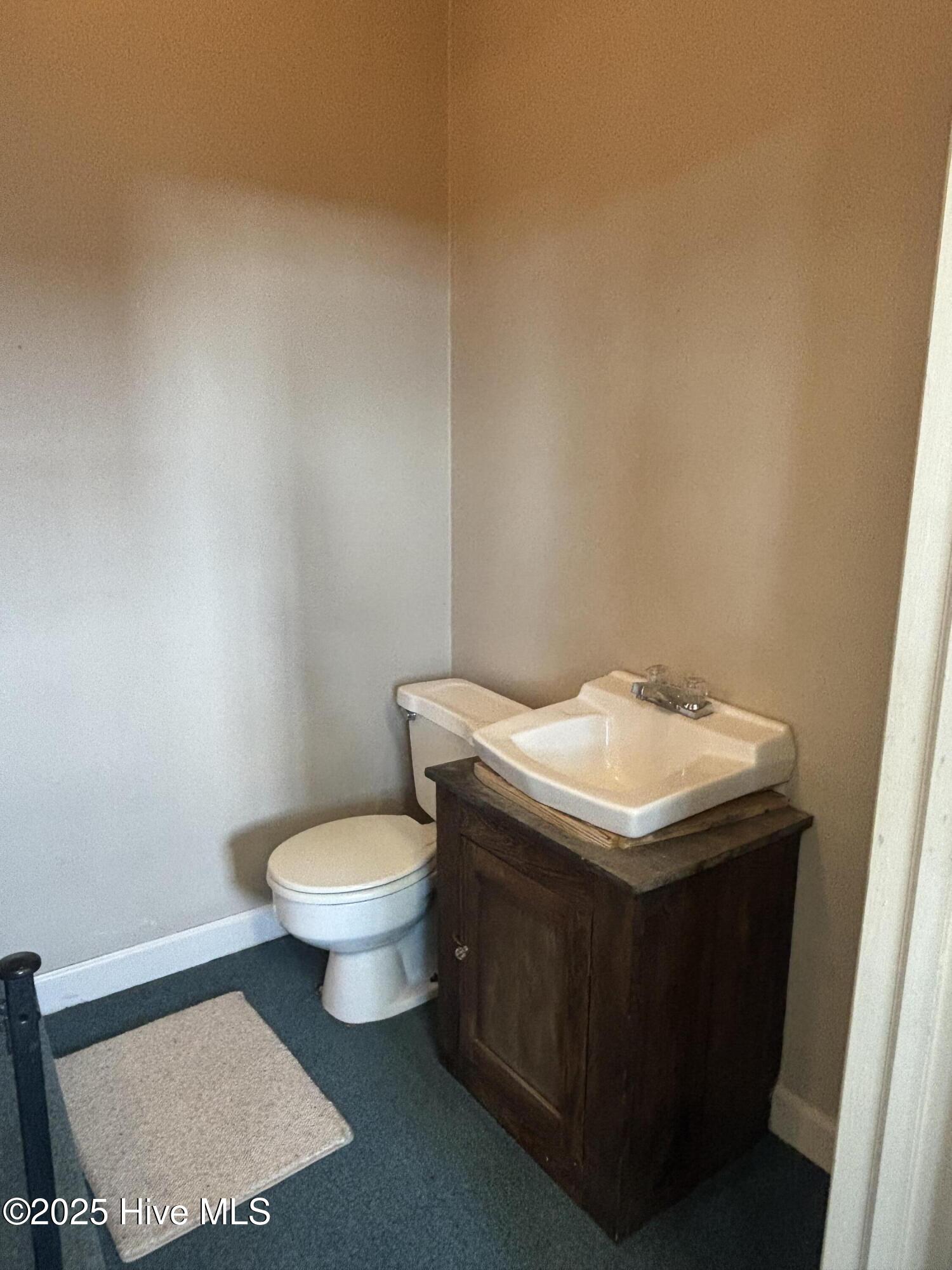 247 Vaughans Creek Road Murfreesboro, NC 27855 - Photo 25 of 32 Half Bath