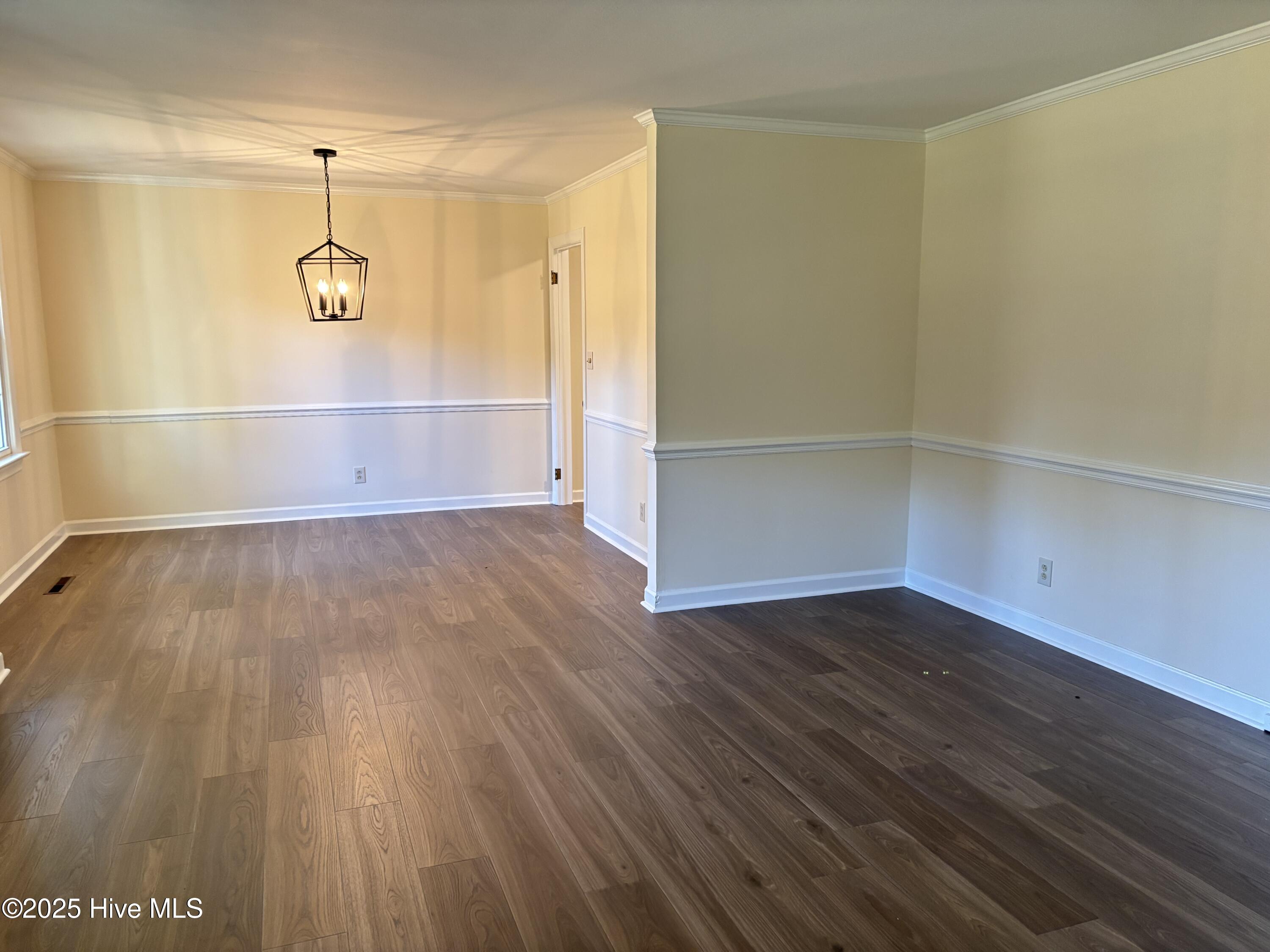 247 Vaughans Creek Road Murfreesboro, NC 27855 - Photo 6 of 32 Living Room/Dining Room