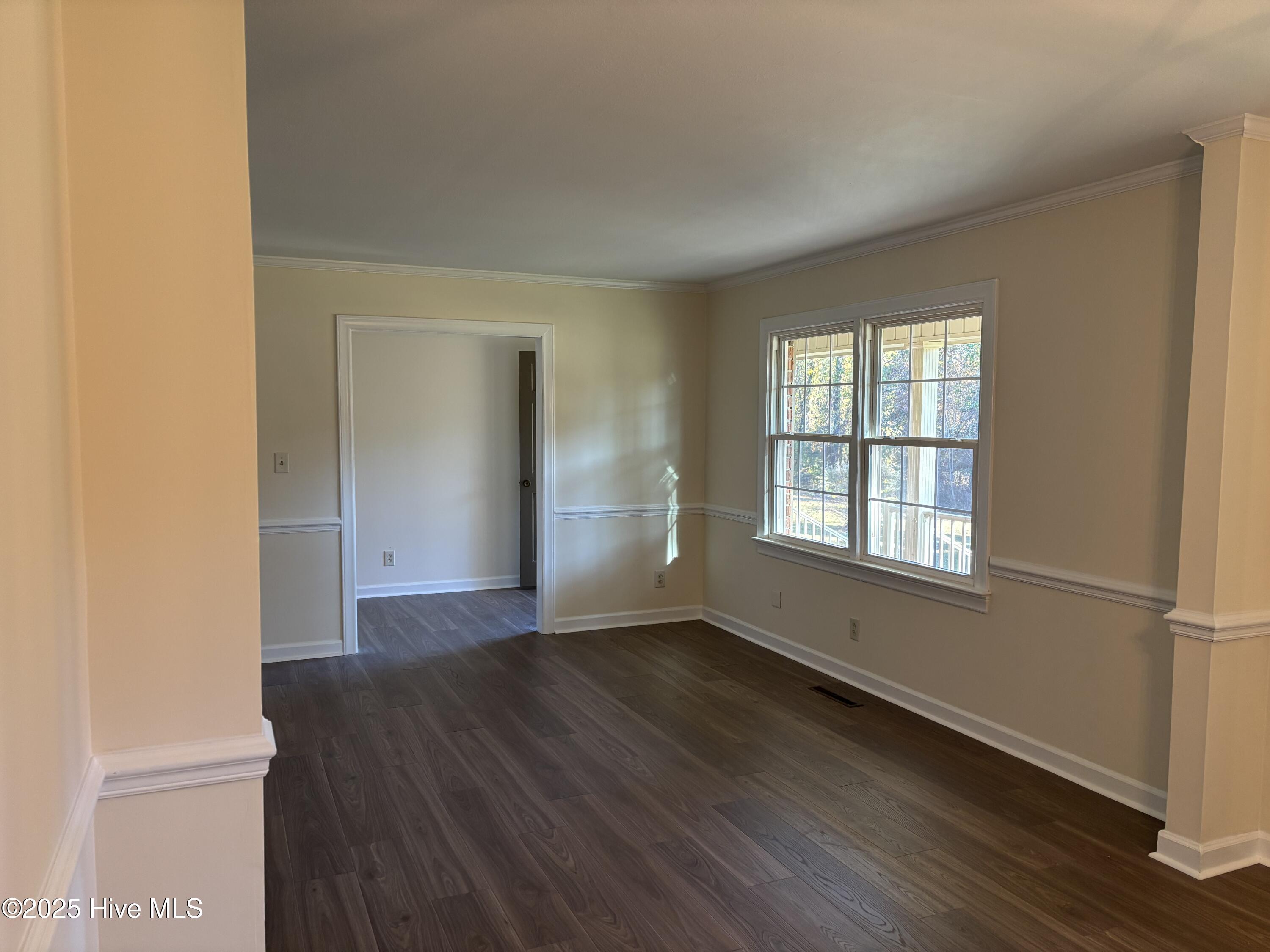 247 Vaughans Creek Road Murfreesboro, NC 27855 - Photo 8 of 32 Living Room/Dining Room