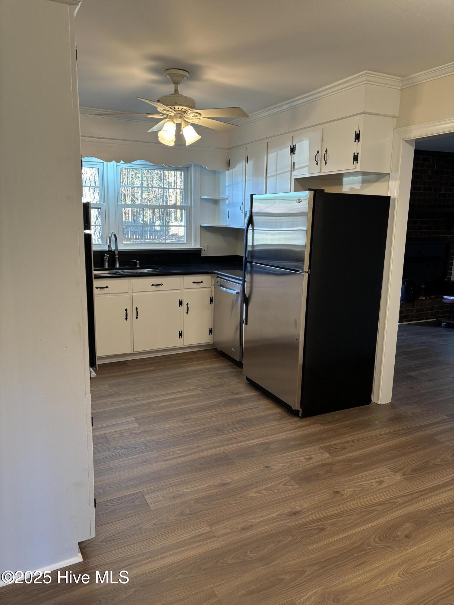 247 Vaughans Creek Road Murfreesboro, NC 27855 - Photo 9 of 32 Kitchen