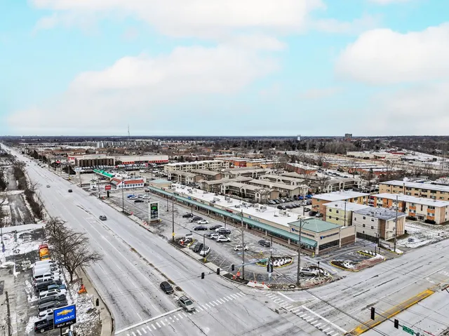 $1,200,000 | 9662 Golf Terrace, Des Plaines, IL 60016