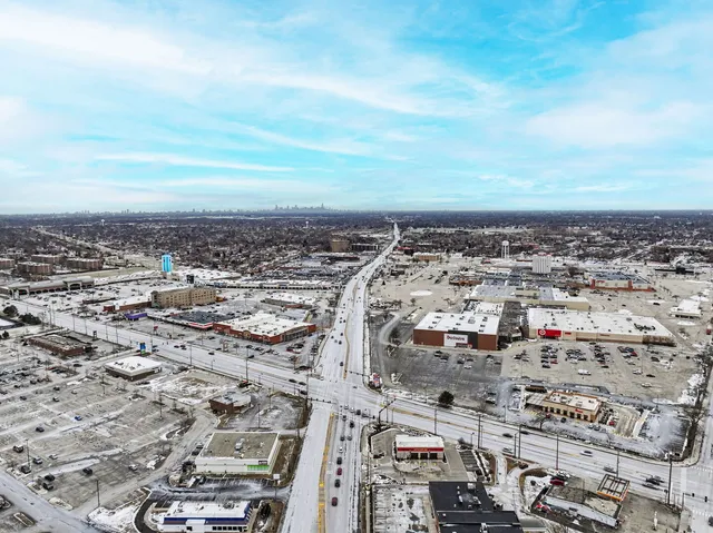 $1,200,000 | 9662 Golf Terrace, Des Plaines, IL 60016