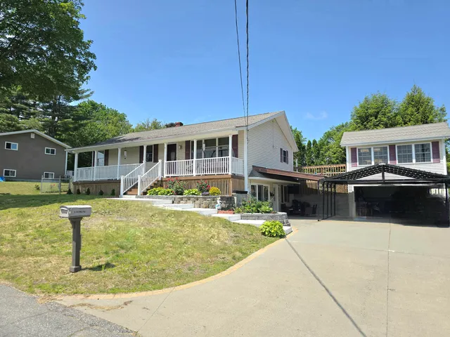 $479,000 | 7 Lorraine Avenue, Lewiston, ME 04240