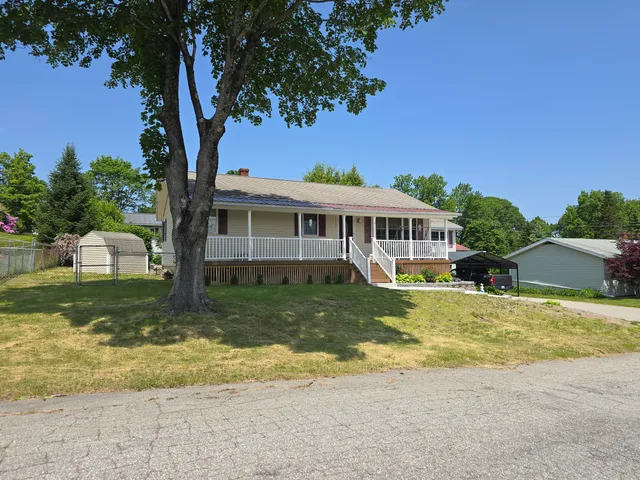$479,000 | 7 Lorraine Avenue, Lewiston, ME 04240