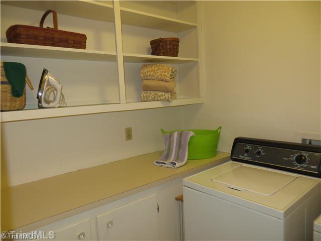644 Barrocliff Road Clemmons, NC 27012 - Photo 12 of 16 Laundry Room.