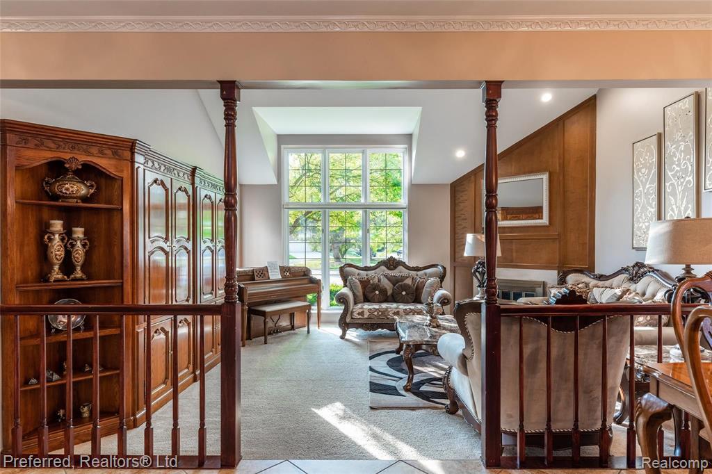 31170 Country Ridge Circle Farmington Hills, MI 48331 - Photo 11 of 56