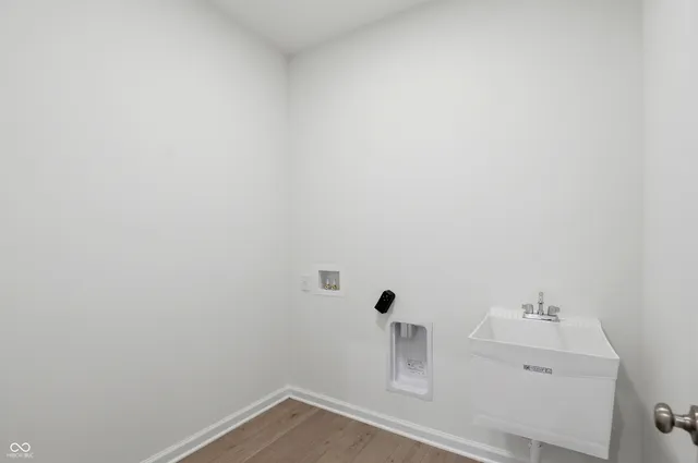 $323,518 | 2054 Frost Line Lane, Greenfield, IN 46140