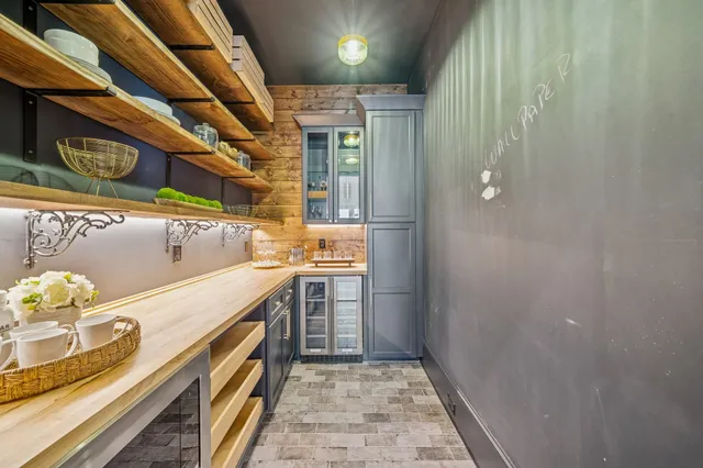 $1,398,000 | 511 Graceland Street, Houston, TX 77009