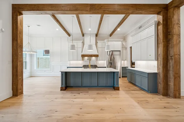 $1,398,000 | 511 Graceland Street, Houston, TX 77009