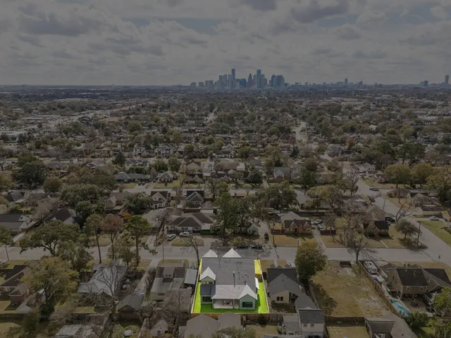 $1,398,000 | 511 Graceland Street, Houston, TX 77009