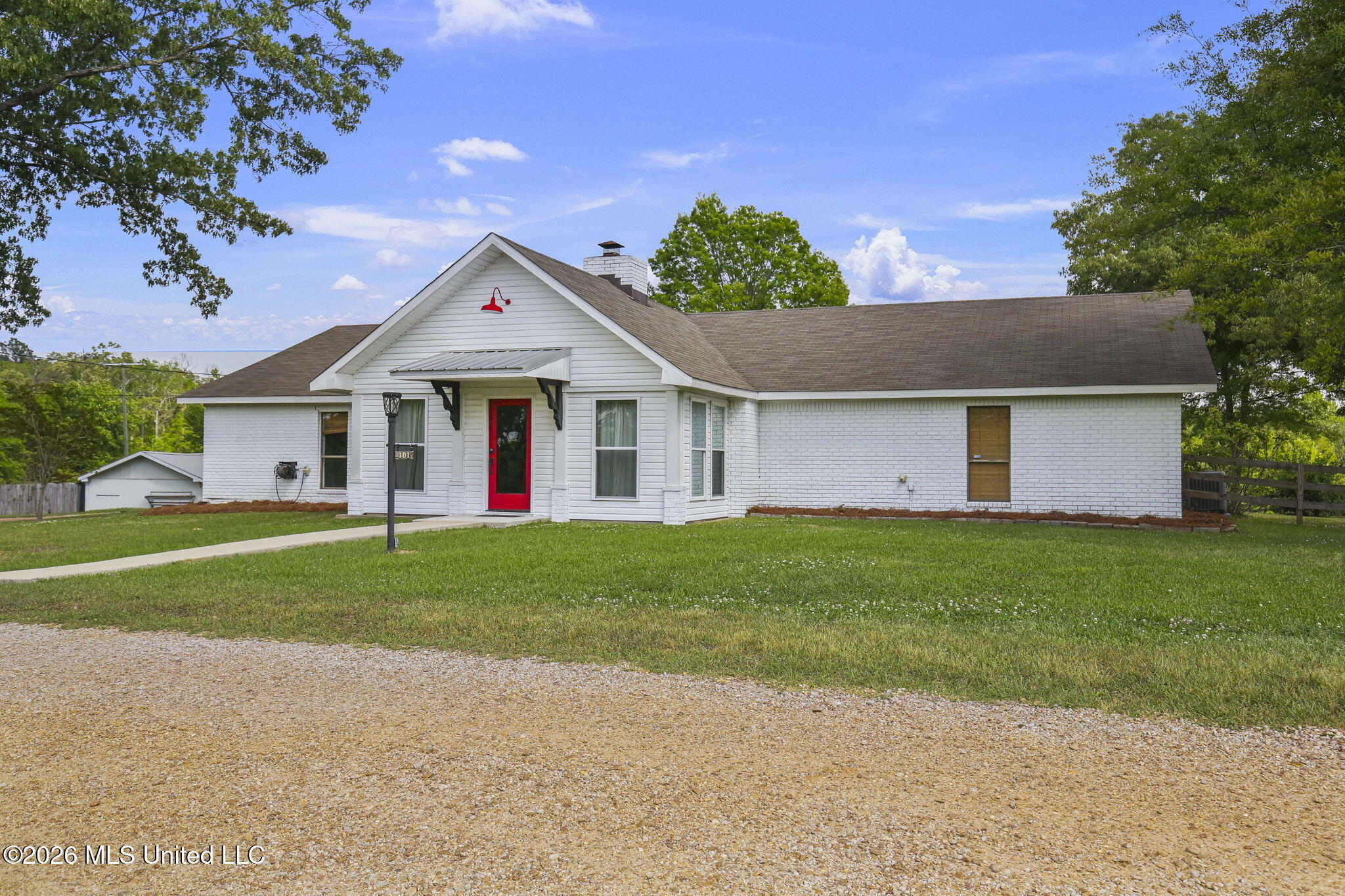 101 Lakeview Road Brandon, MS 39047 - Photo 1 of 145 1-web-or-mls-101 Lakeview-1