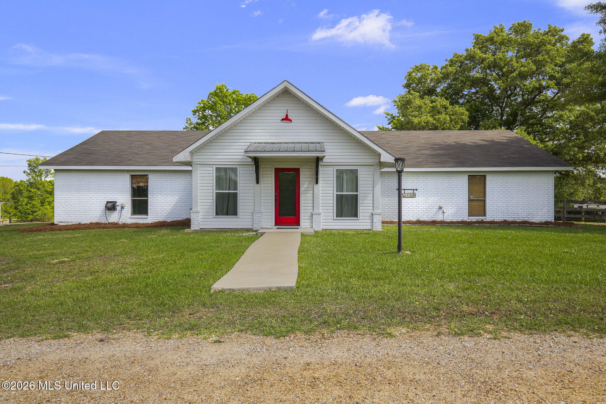 101 Lakeview Road Brandon, MS 39047 - Photo 10 of 145 11-web-or-mls-101 Lakeview-11