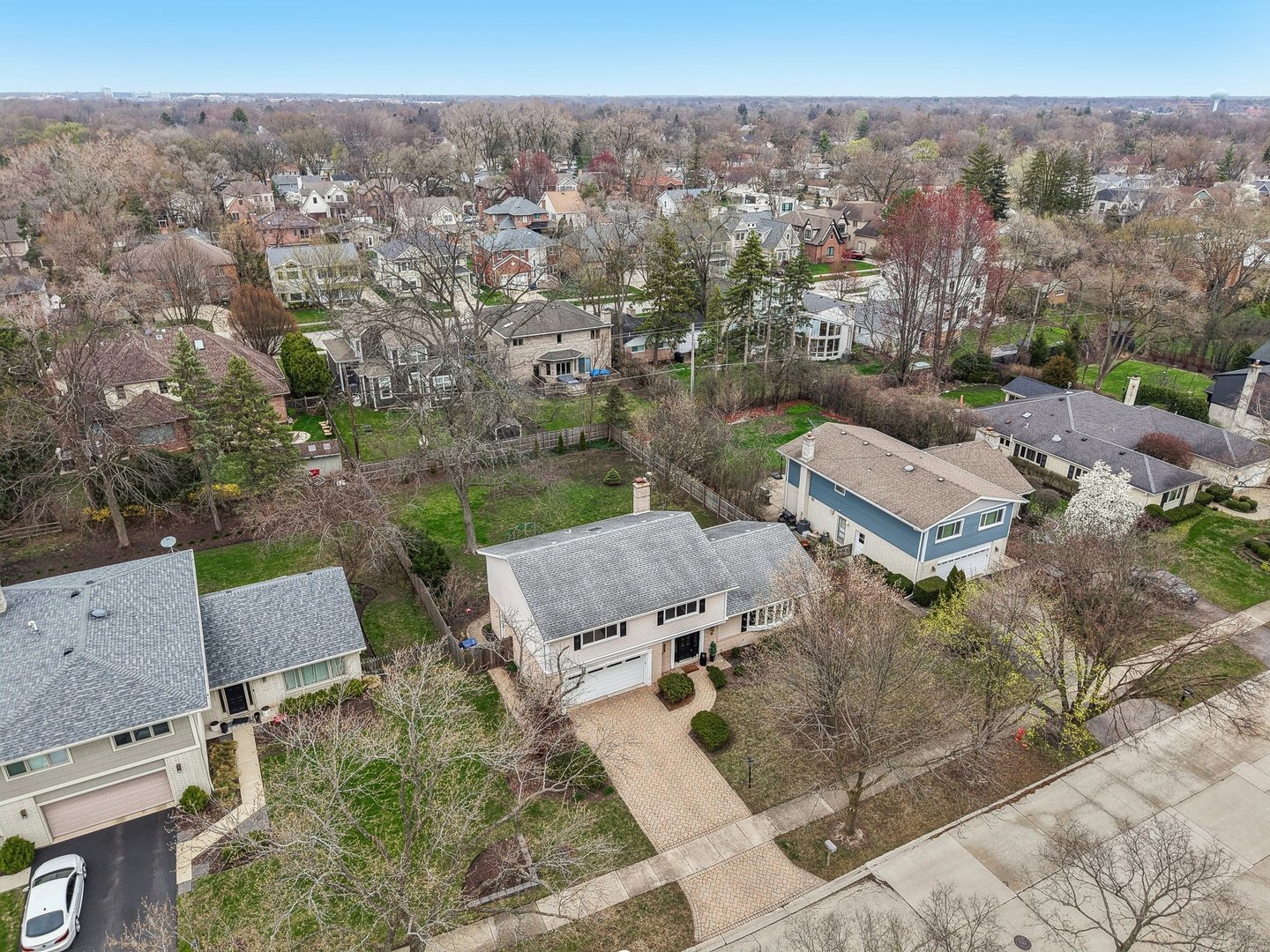 2542 Woodlawn Road Northbrook, IL 60062 - Photo 34 of 38 an aerial view of multiple house