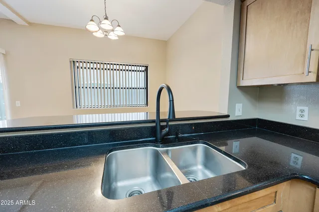 $1,695 | 8614 North 67th Drive, Peoria, AZ 85345