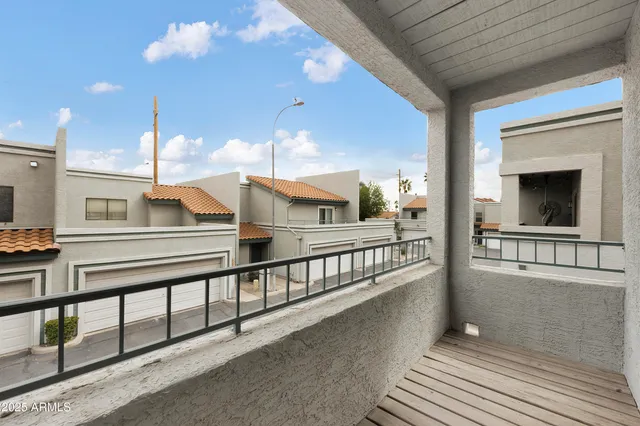 $1,695 | 8614 North 67th Drive, Peoria, AZ 85345