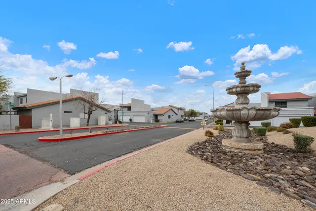 $1,695 | 8614 North 67th Drive, Peoria, AZ 85345