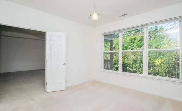 $2,000 | 1430 Fox Pointe Circle, Unit 43, Ann Arbor, MI 48108