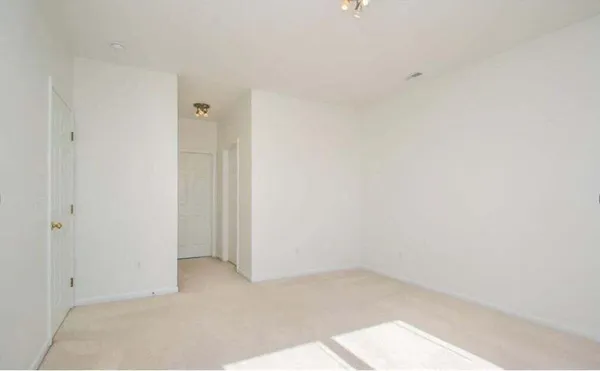 $2,000 | 1430 Fox Pointe Circle, Unit 43, Ann Arbor, MI 48108