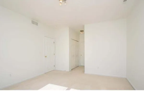 $2,000 | 1430 Fox Pointe Circle, Unit 43, Ann Arbor, MI 48108