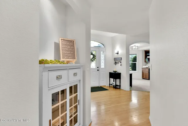 $999,999 | 5775 North Colfax Street, Dalton Gardens, ID 83815