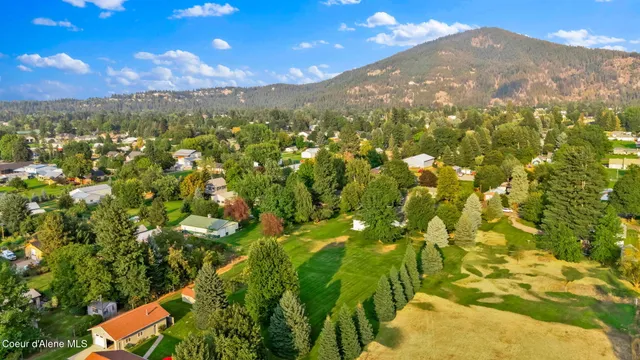 $999,999 | 5775 North Colfax Street, Dalton Gardens, ID 83815