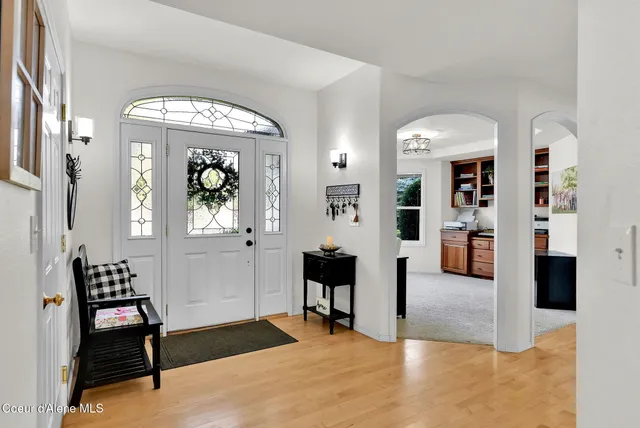 $999,999 | 5775 North Colfax Street, Dalton Gardens, ID 83815