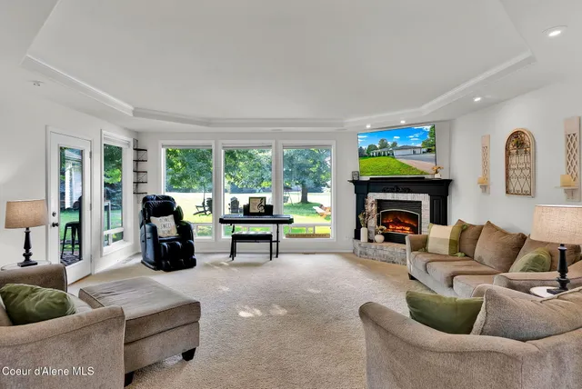 $999,999 | 5775 North Colfax Street, Dalton Gardens, ID 83815