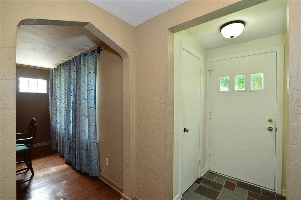 119 Pointview Road Pittsburgh, PA 15227 - Photo 10 of 22 Gallery Image 10