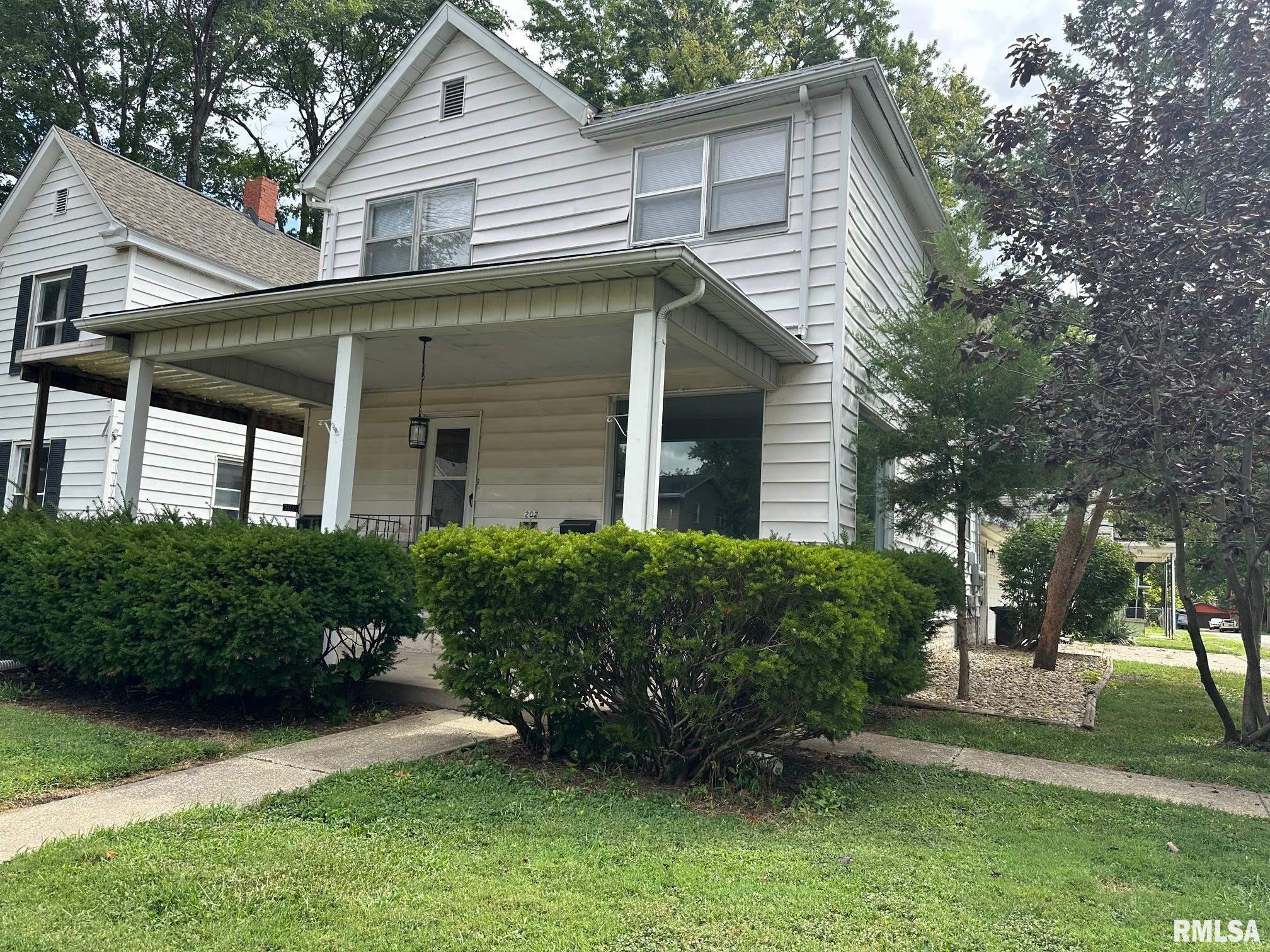 202 North State Street Springfield, IL 62702 - Photo 1 of 15