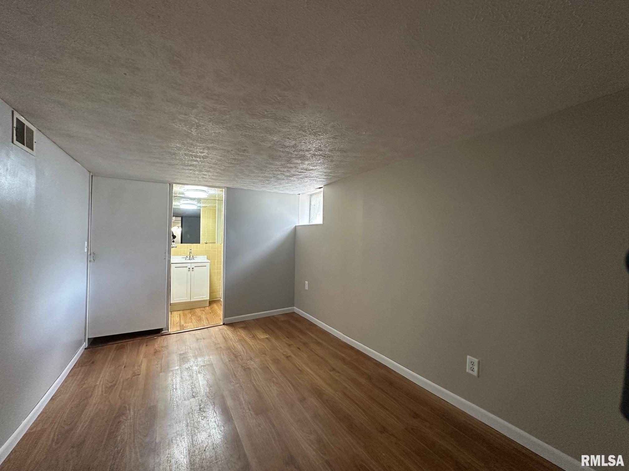 202 North State Street Springfield, IL 62702 - Photo 13 of 15