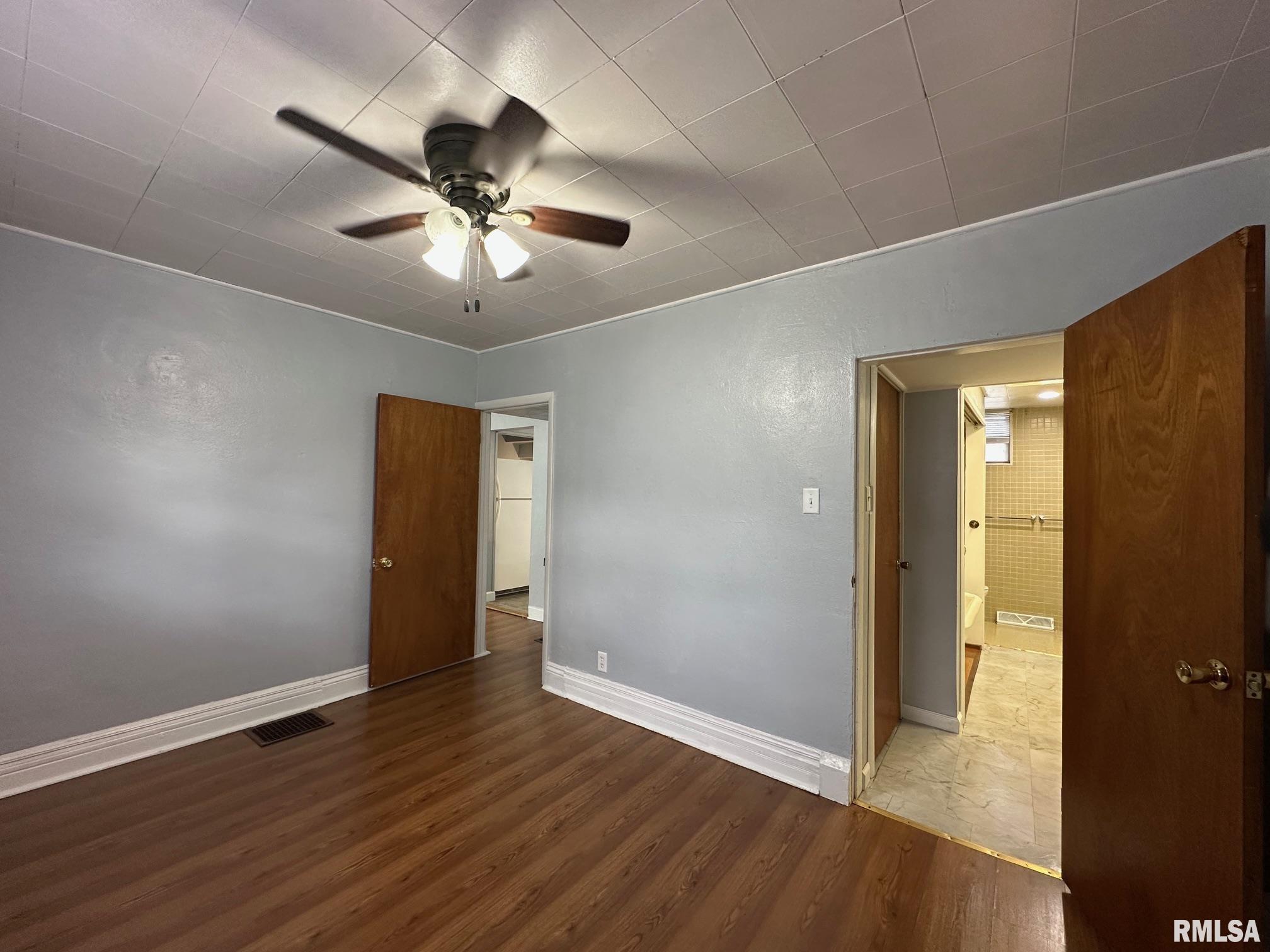 202 North State Street Springfield, IL 62702 - Photo 8 of 15