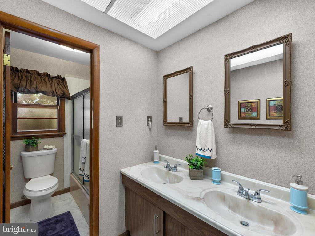 7819 Ridge Road Severn, MD 21144 - Photo 34 of 47 Bath 2