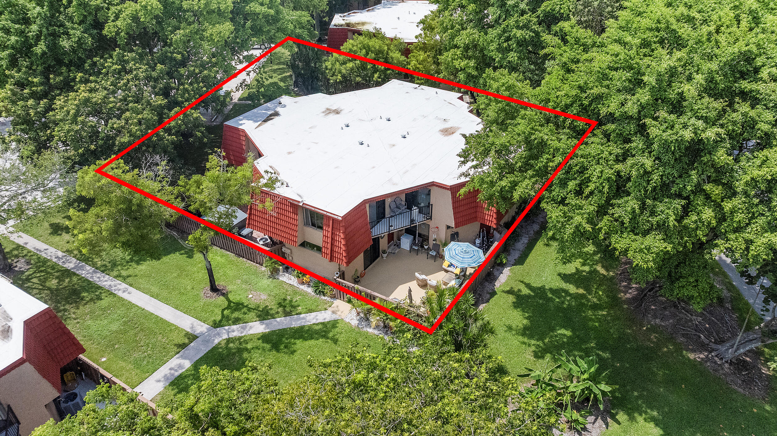 8141 Severn Drive, Unit B Boca Raton, FL 33433 - Photo 30 of 34 an aerial view of a house