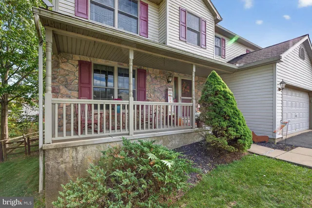 $395,000 | 14 Firefly Drive, Myerstown, PA 17067