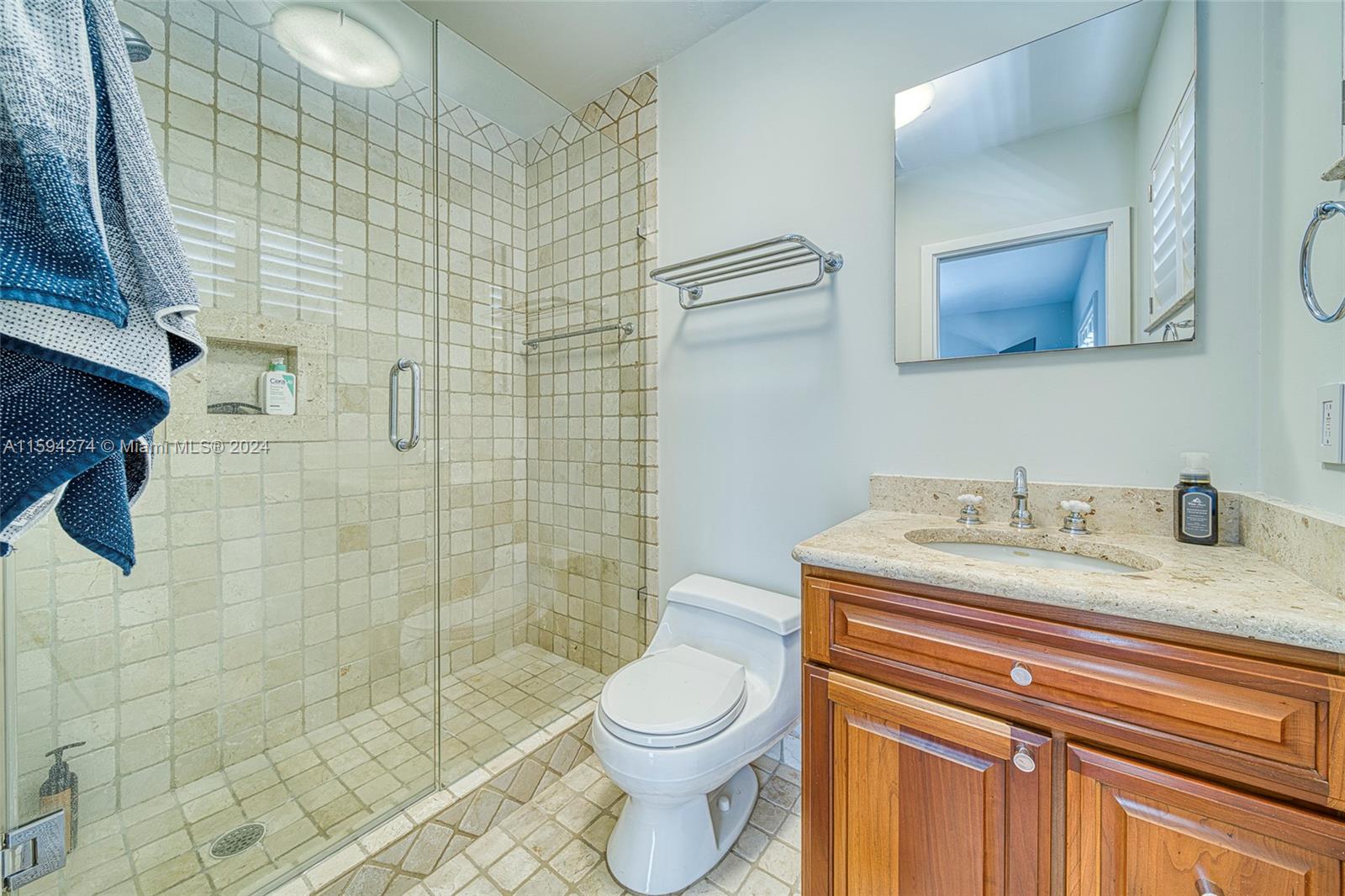 8761 Southwest 85th Street Miami, FL 33173 - Photo 17 of 52 Gallery Image 17