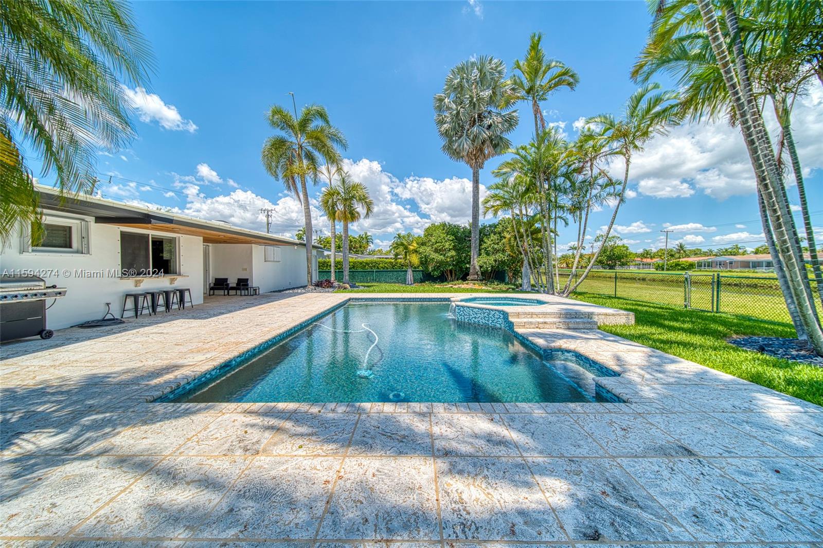 8761 Southwest 85th Street Miami, FL 33173 - Photo 29 of 52 Gallery Image 29