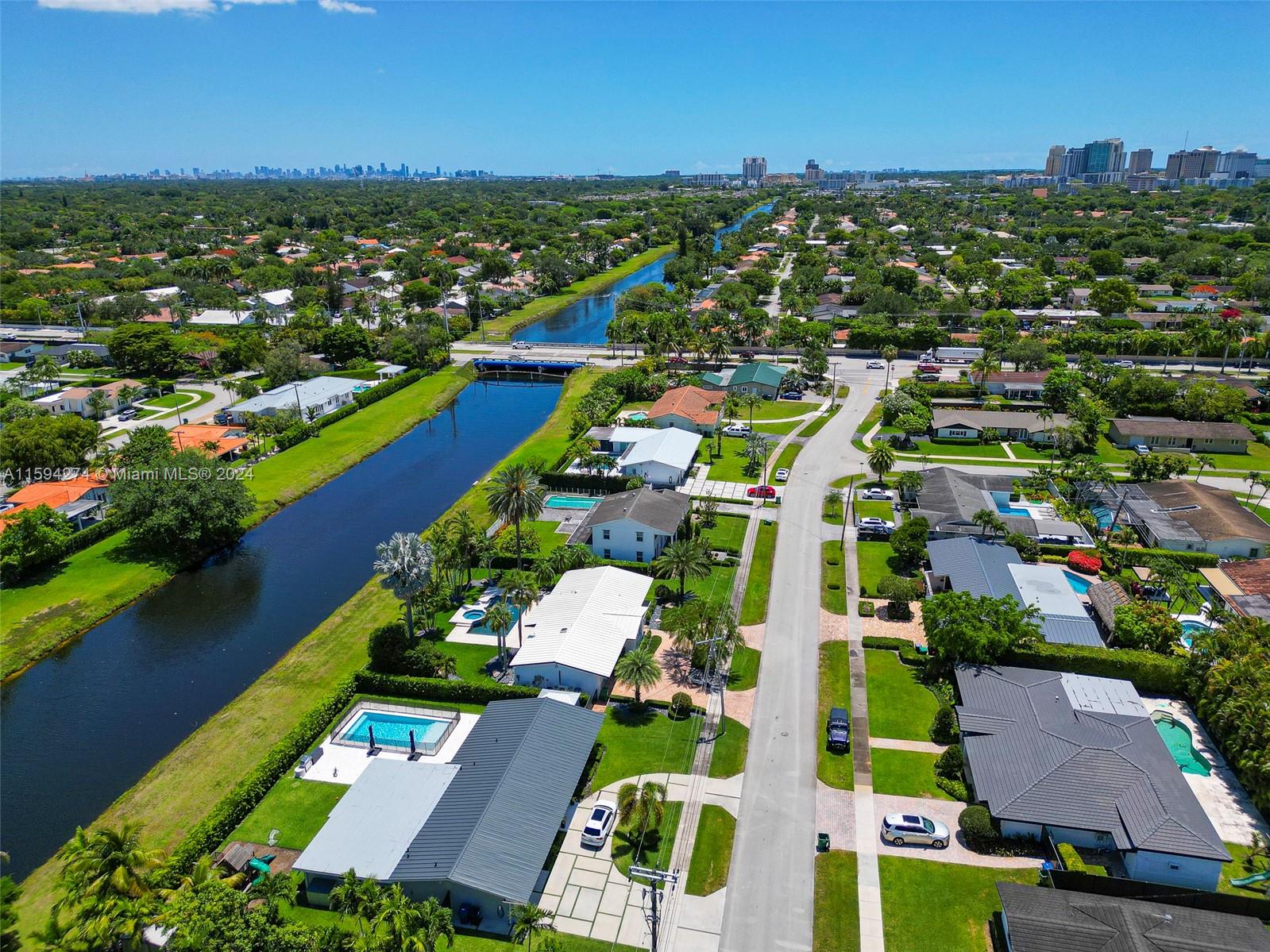 8761 Southwest 85th Street Miami, FL 33173 - Photo 44 of 52 Gallery Image 44