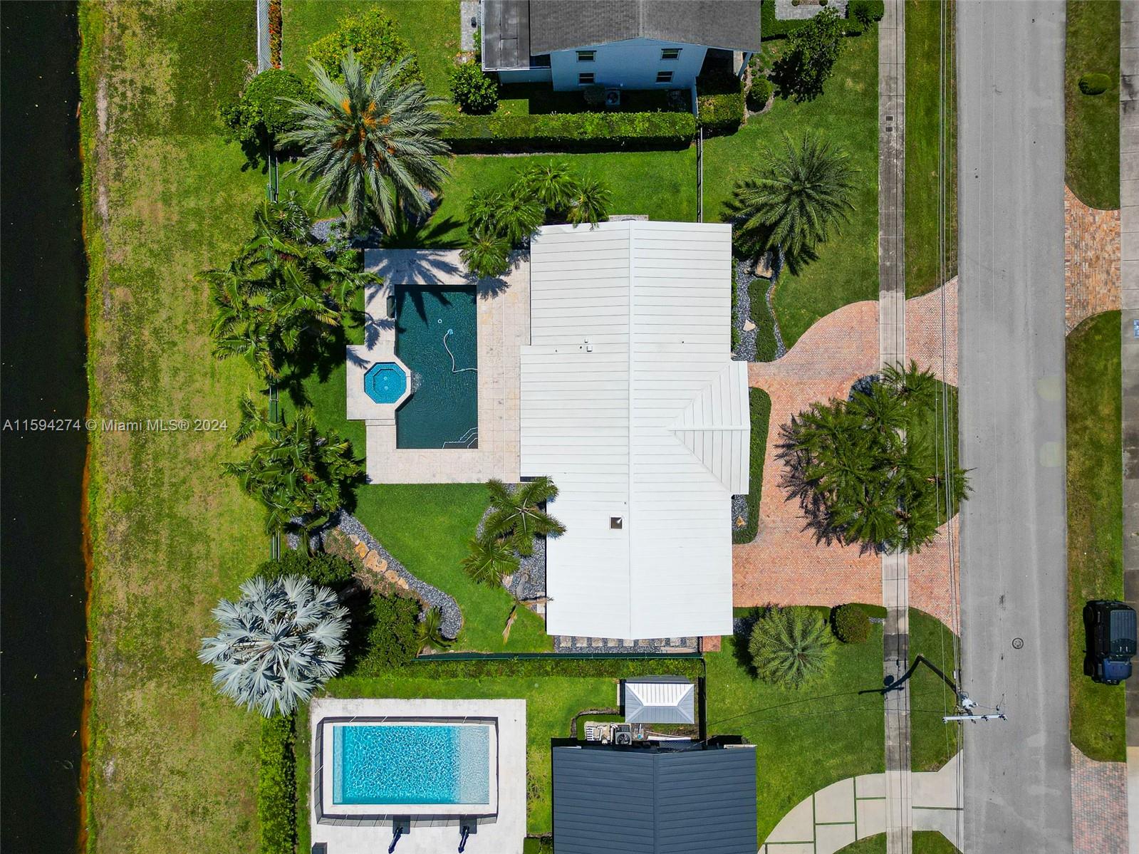 8761 Southwest 85th Street Miami, FL 33173 - Photo 49 of 52 Gallery Image 49