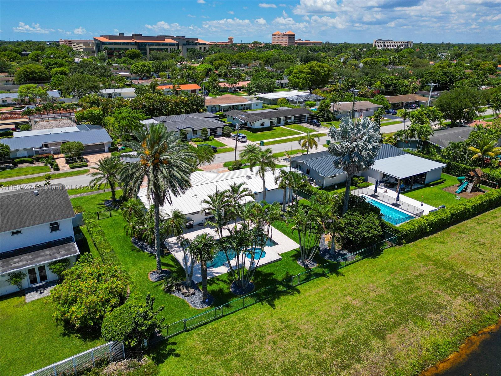 8761 Southwest 85th Street Miami, FL 33173 - Photo 51 of 52 Gallery Image 51