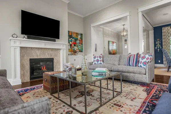 $2,500,000 | 8637 Overhill Road, Leawood, KS 66206