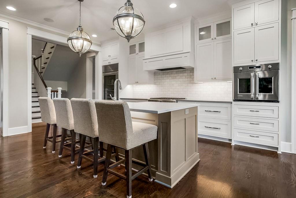 8637 Overhill Road Leawood, KS 66206 - Photo 16 of 71