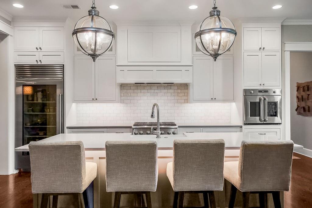 8637 Overhill Road Leawood, KS 66206 - Photo 17 of 71