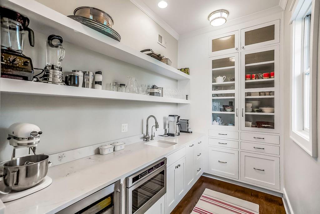 8637 Overhill Road Leawood, KS 66206 - Photo 18 of 71